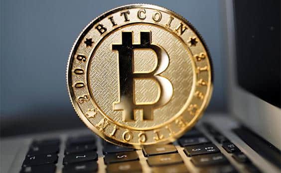 Bitcoin su soglia 8.500 dollari, il mercato prova un rimbalzo - bitcoin0211