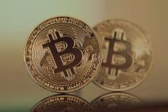 Giovedì nero: Bitcoin torna a un valore di cambio a 7500 dollari - BTC 236x157
