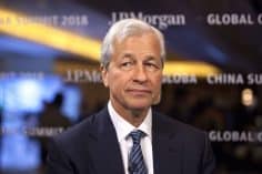 JPMorgan Chase si appresta a lanciare la sua criptovaluta - Jamie Dimon 236x157