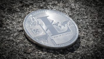Litecoin non supera la quota dei 100 $ durante il dimezzamento del Block Reward - Litecoin 355x200