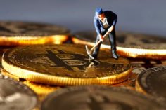 La difficoltà di mining di Bitcoin scende del 9% ai livelli di gennaio - mining Bitcoin 236x157