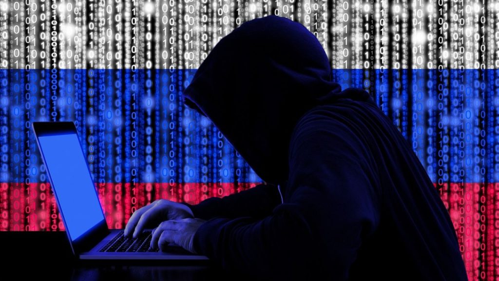 Hacker tenta di manomettere il sistema di voto Blockchain della Russia - hacker russia 1024x576