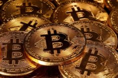 La correzione di un bug che distruggerà Bitcoin porterà (alla fine) verso un hard fork - 2020 07 09t133036z1lynxmpeg6813jrtroptp4health coronavirus cryptocurrencies 236x157