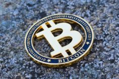 Bitcoin è decentralizzato? I ricercatori sono "cautamente ottimisti" - bitcoin 3333540 1280 1024x665 1 236x157