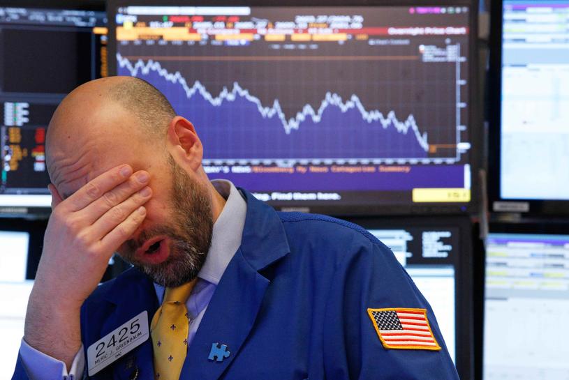 I 5 titoli più importanti di Wall Street in termini di valore di mercato si avviano a chiudere il loro peggior mese di sempre - download