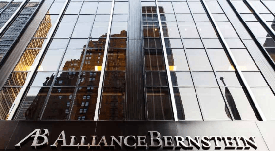 Il gigante degli investimenti AllianceBernstein afferma che Bitcoin ha un ruolo nei portafogli degli investitori - AllianceBernstein