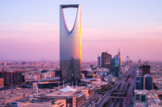 Le banche centrali di Arabia Saudita e EAU affermano che l'esperimento sulla CBDC bilaterale mostri i vantaggi della DLT - saudi arabia blockchain 236x157