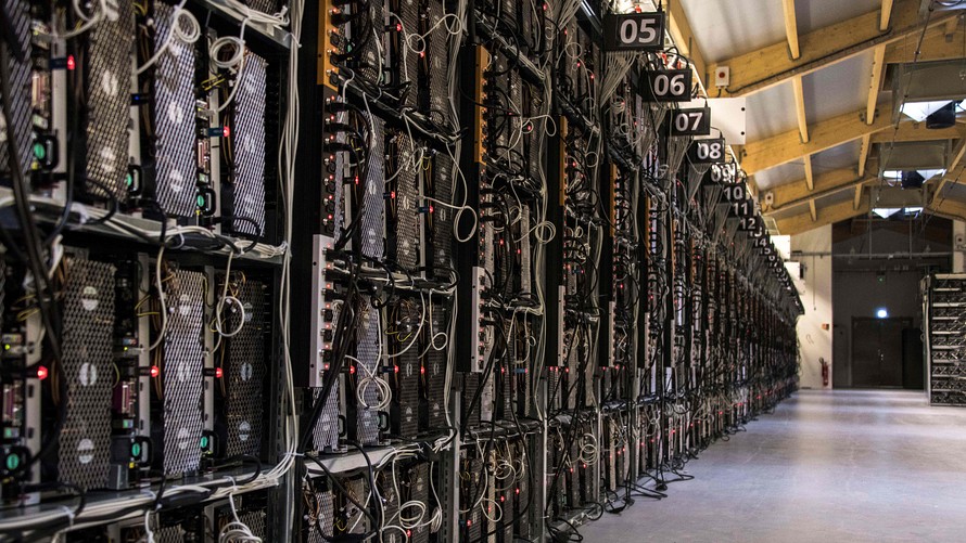 Le autorità iraniane hanno chiuso un'enorme farm illegale di Bitcoin - illegal bitcoin farm iran