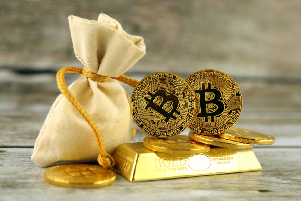 Il Bitcoin sta sostituendo l'oro nei portafogli degli investitori - bitcoin gold 1024x683
