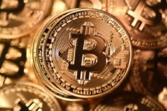 Uno sguardo al futuro del Bitcoin a quota 200.000 dollari - download 236x157