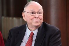 Il migliore amico di Warren Buffett spiega perché "odia" il Bitcoin  - Charles Thomas Munger 236x157