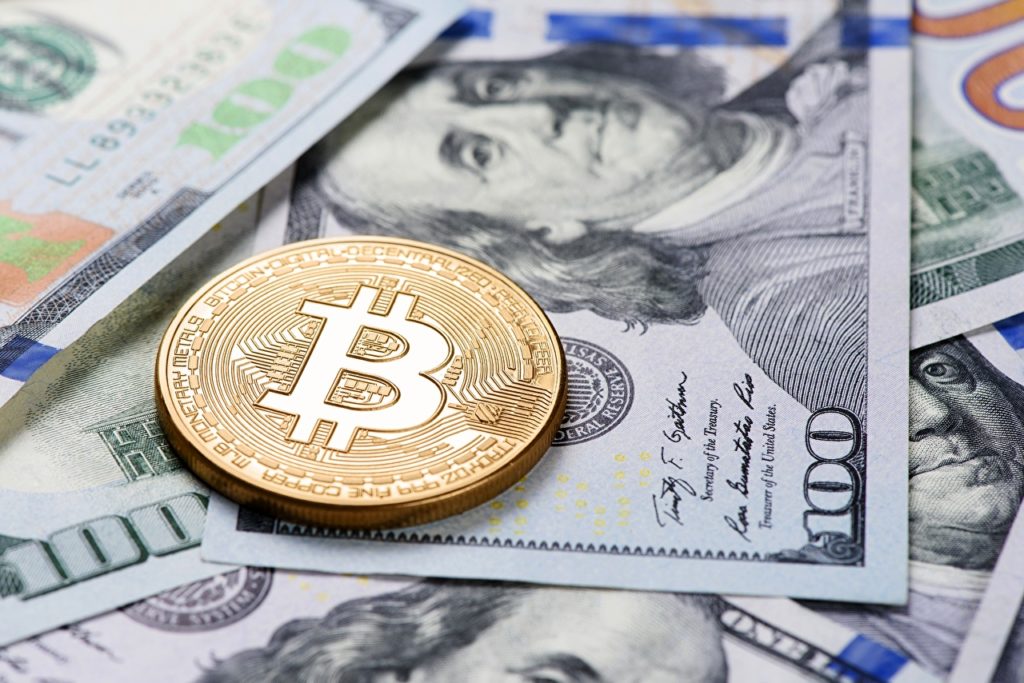 I paesi dell'America Latina osservano l'adozione del Bitcoin dopo ciò che ha fatto El Salvador  - Bitcoin Coins Dollars Money 579347 1280x854 1024x683