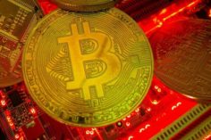Bitcoin è solo un'altra moda passeggera? 2021-05-23T142651Z_1284687704_RC2QLN91LZF5_RTRMADP_5_CRYPTO-CURRENCY-BITCOIN-U3012076929632IB-1020x533@IlSole24Ore-Web-236x157 Bitcoin è solo un'altra moda passeggera?