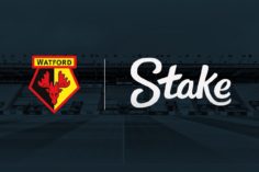 WATFORD FC E STAKE.COM ANNUNCIANO UNA NUOVA COLLABORAZIONE PLURIENNALE PRINCIPALE - watford stake 236x157