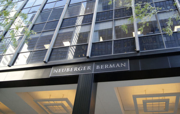 Neuberger Berman vuole investire 164 milioni di dollari in Bitcoin - 9827a70f68fb73be