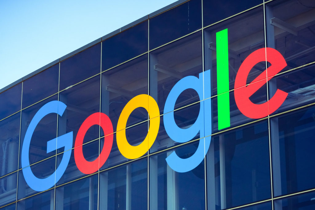 Google aggiorna la sua politica sui prodotti e servizi finanziari; riprende a pubblicare annunci Bitcoin - google gebaeude 1024x683