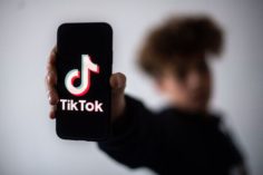 TikTok inizierà la vendita della prima collezione NFT su Layer 2 Ethereum  - 600c324f260000070bacf8e4 236x157