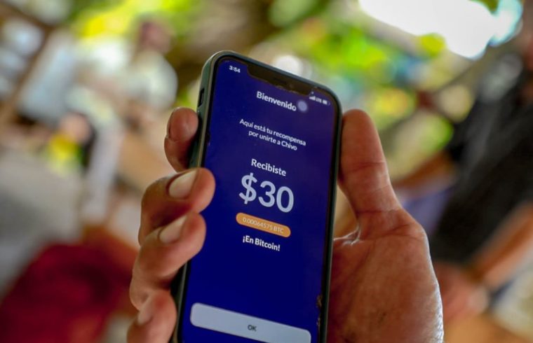 El Salvador ha avuto un “problema tecnico”, un mese dopo aver accettato Bitcoin come valuta nazionale - App chivo 760x490 1