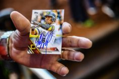 Giant Topps lancia la serie 2 della collezione NFT della MLB  - Topps the American collectibles giant that also produces Bazooka chewing gum and candy has announced the launch of the second series 2021 Topps Baseball NFT collection 236x157
