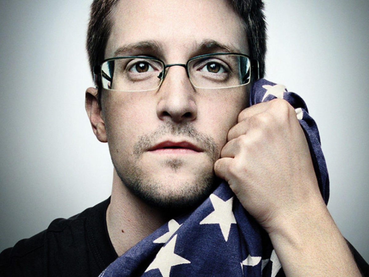 Edward Snowden definisce le CBDC una "perversione della criptovaluta" - nsa whistleblower edward snowden was paid 35k to discuss bitcoin scaled 1200x900 1