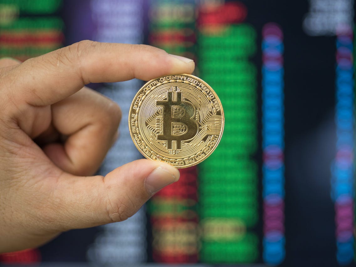 Se avessi investito 100 dollari in Bitcoin nel 2011, ecco quanto avresti ora 5fd26b9330f2740018b0f226 Se avessi investito 100 dollari in Bitcoin nel 2011, ecco quanto avresti ora