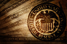 Le criptovalute private potrebbero esistere accanto a un Fedcoin, dice il presidente della Fed statunitense - White House Fed Jerome Powell 236x157