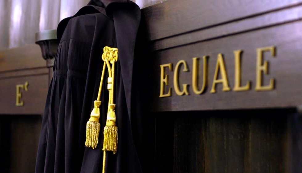 Miliardario australiano porta Facebook in tribunale! toghe-2 Miliardario australiano porta Facebook in tribunale!