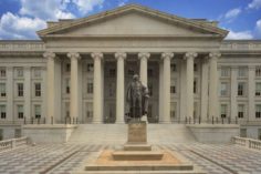 Il Tesoro americano chiede alle banche di prendere il controllo delle Stablecoin - treasury trump debito 640x342 1 236x157