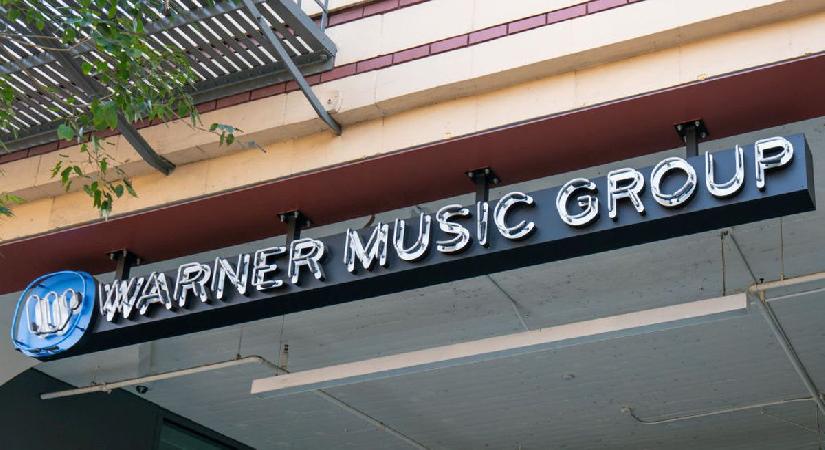 Warner Music Group e Splinterlands pianificano giochi play-to-earn - warner music group adding play to earn games with splinterlands partnership WssSuiFG