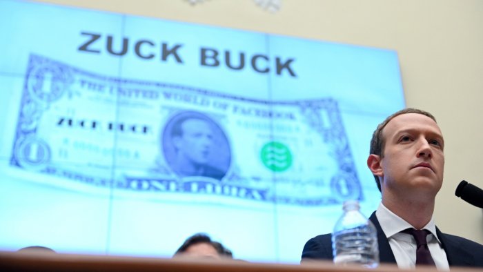Perché gli "Zuck Bucks" di Meta potrebbero alienare la comunità Crypto 2019-10-24t062105z533586730rc11866fd0e0rtrmadp3facebook-congressjpg-1098376-1649294294 Perché gli "Zuck Bucks" di Meta potrebbero alienare la comunità Crypto