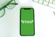 eToro fa il suo ingresso nello spazio NFT Blue-Chip con un fondo da 20 milioni di dollari - etoro crypto defi portfolio gID 5 236x157