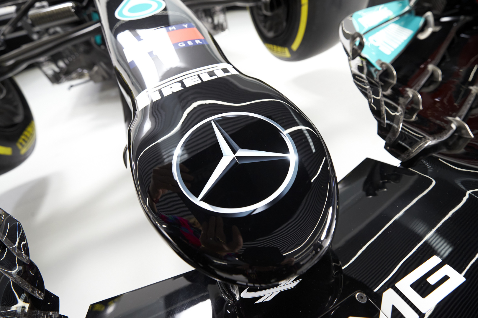Il Team Mercedes-AMG Petronas collabora con FTX per il Gran Premio di Miami - SH Mercedes AMG Petronas Formula One Team new livery 2021 3