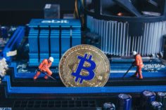 Cum investesc în minerit bitcoin)