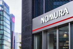Nomura si pone l'ambizioso obiettivo di quasi raddoppiare il reddito in tre anni - nomura 810x524 1 236x157
