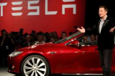 Perché le azioni Tesla sono schizzate in alto lo scorso venerdì - tesla elon musk 236x157