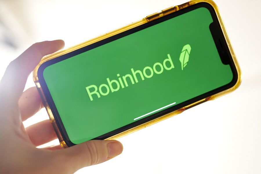 Robinhood è sotto inchiesta per manipolazione dei broker. Ecco cosa significa per i consumatori - Robinhood screen green opt e1633458520821.jpg.optimal